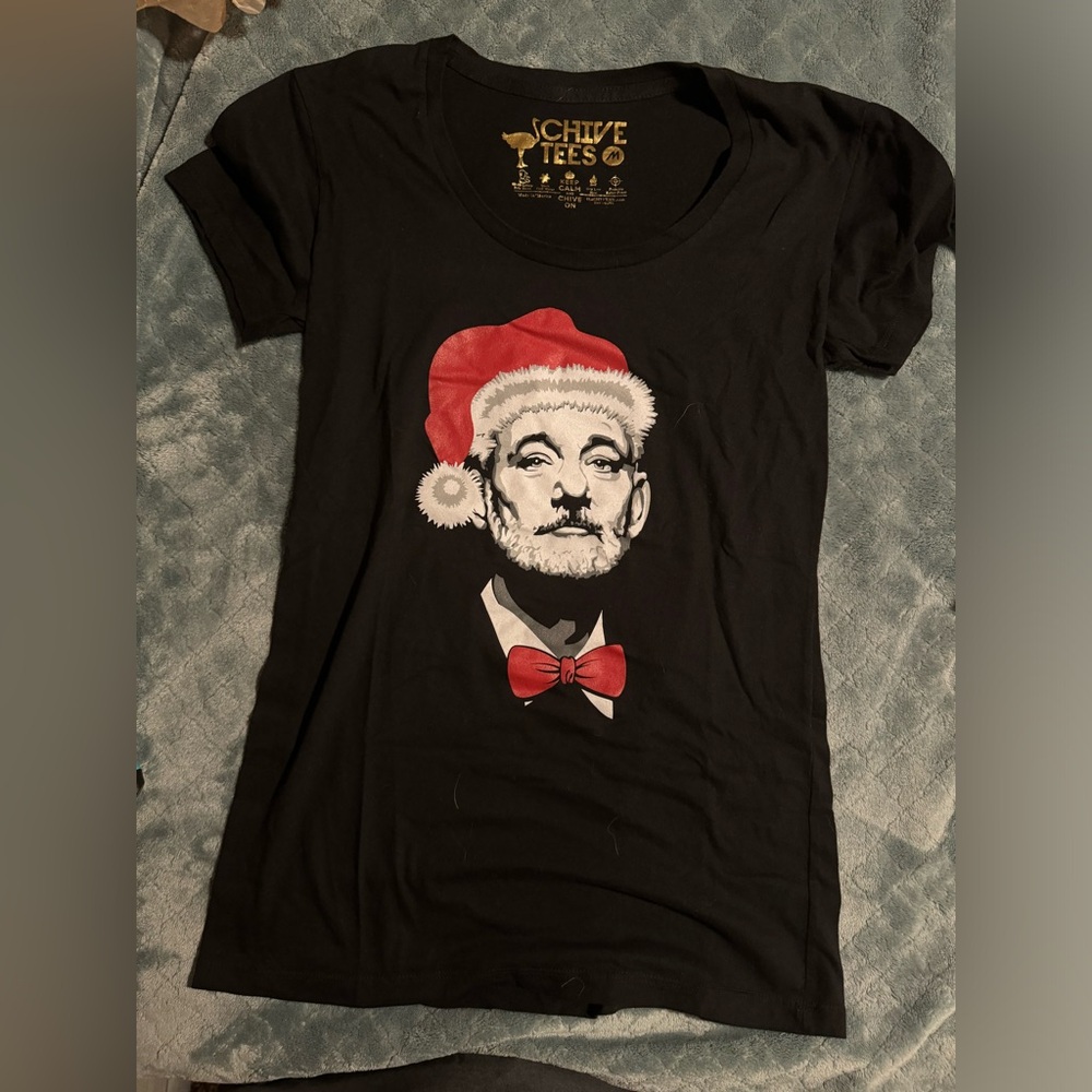 *ADD ME FOR FREE ON ORDERS $50+* 2 KCCO Women’s Xmas shirts size medium